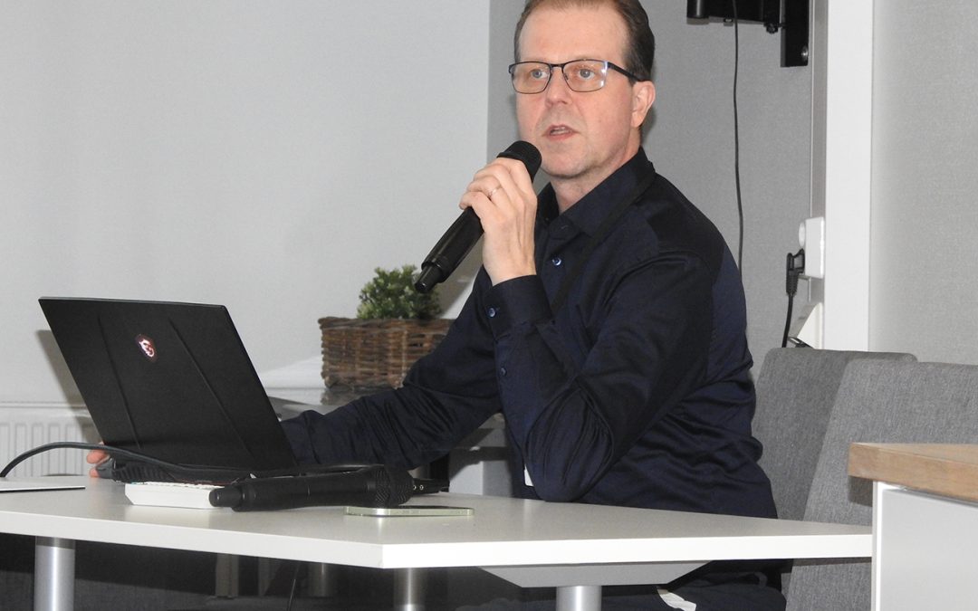 Kerrostalo, paritalo vai minitalo? Asuntoilta kartoitti toiveita Toivakassa