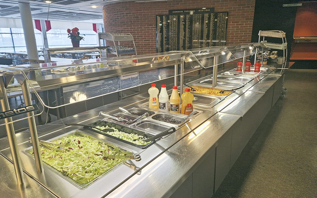 Kouluruuan hintaa halutaan alemmas Petäjävedellä – vanhemmat huolissaan ruuan maistuvuudesta