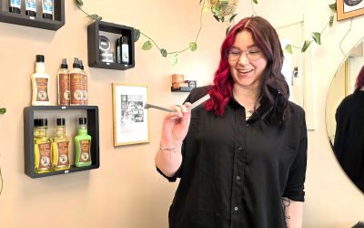 Amerikkalaista parranajoa ja skarppeja linjoja – ParturiSuvi toi Toivakkaan uudenlaista osaamista