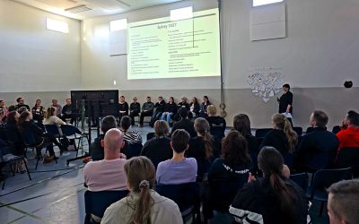 Ajatuksia Uuraisten kouluverkkokeskustelusta
